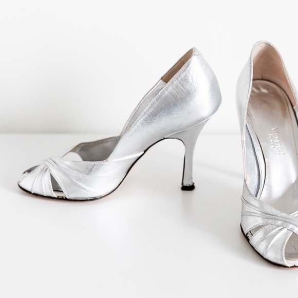 Silver peep toe pumps - size 36 / US6 - Picture 2 of 8